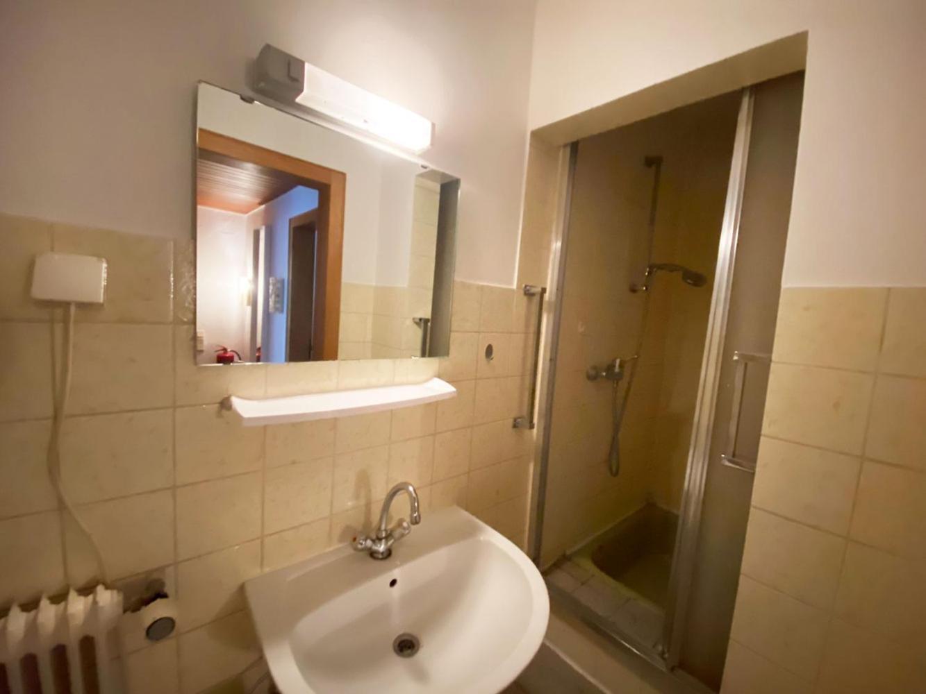 Cozy Apartment In Oberhausen מראה חיצוני תמונה